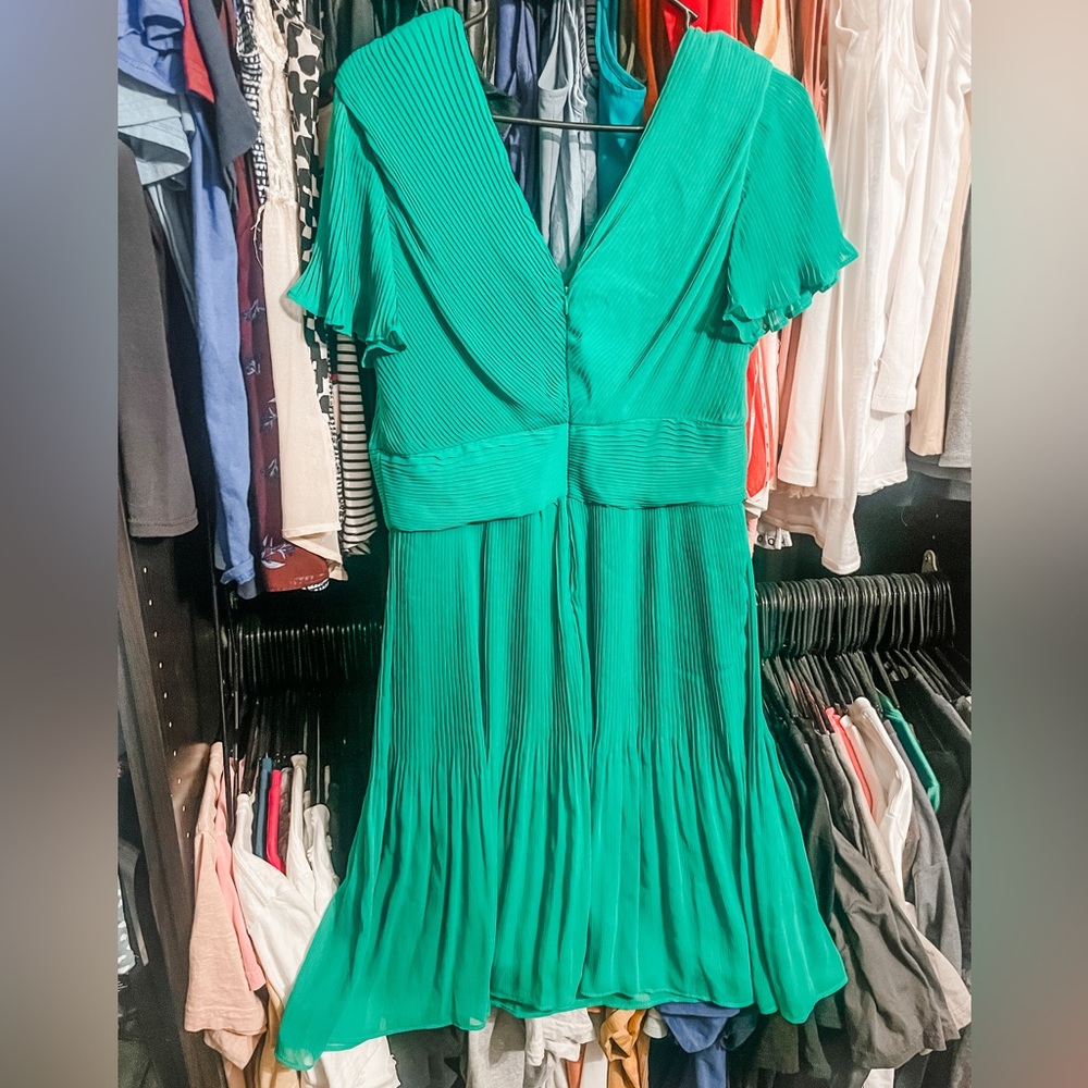 DKNY green dress - Picture 3 of 3